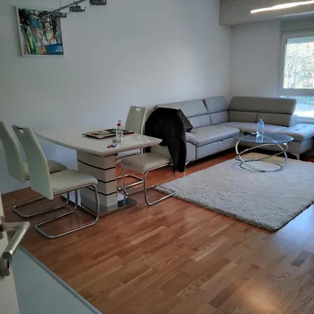 Apartment Apartment