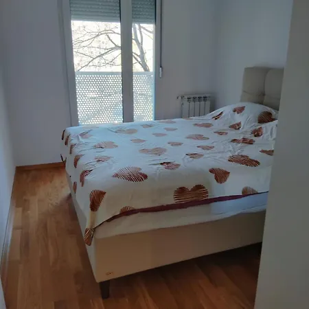 Apartment Apartment